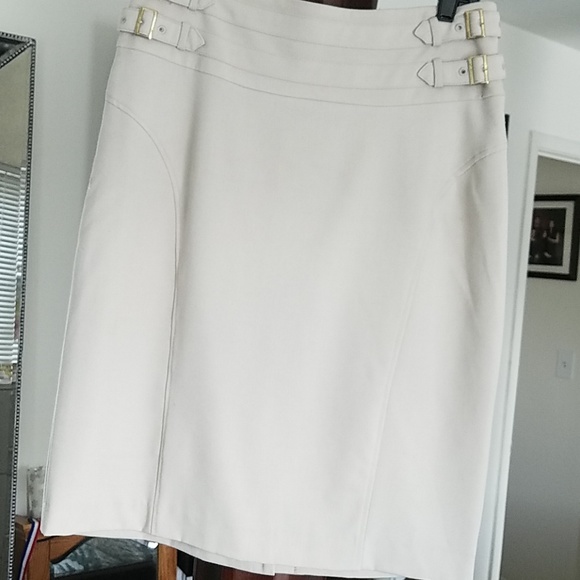 Skirt - Picture 2 of 5